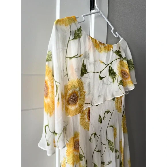 Maison Tara Floral Sunflower Maxi Dress Women's Flowy Chiffon Cape Overlay - Picture 3 of 5